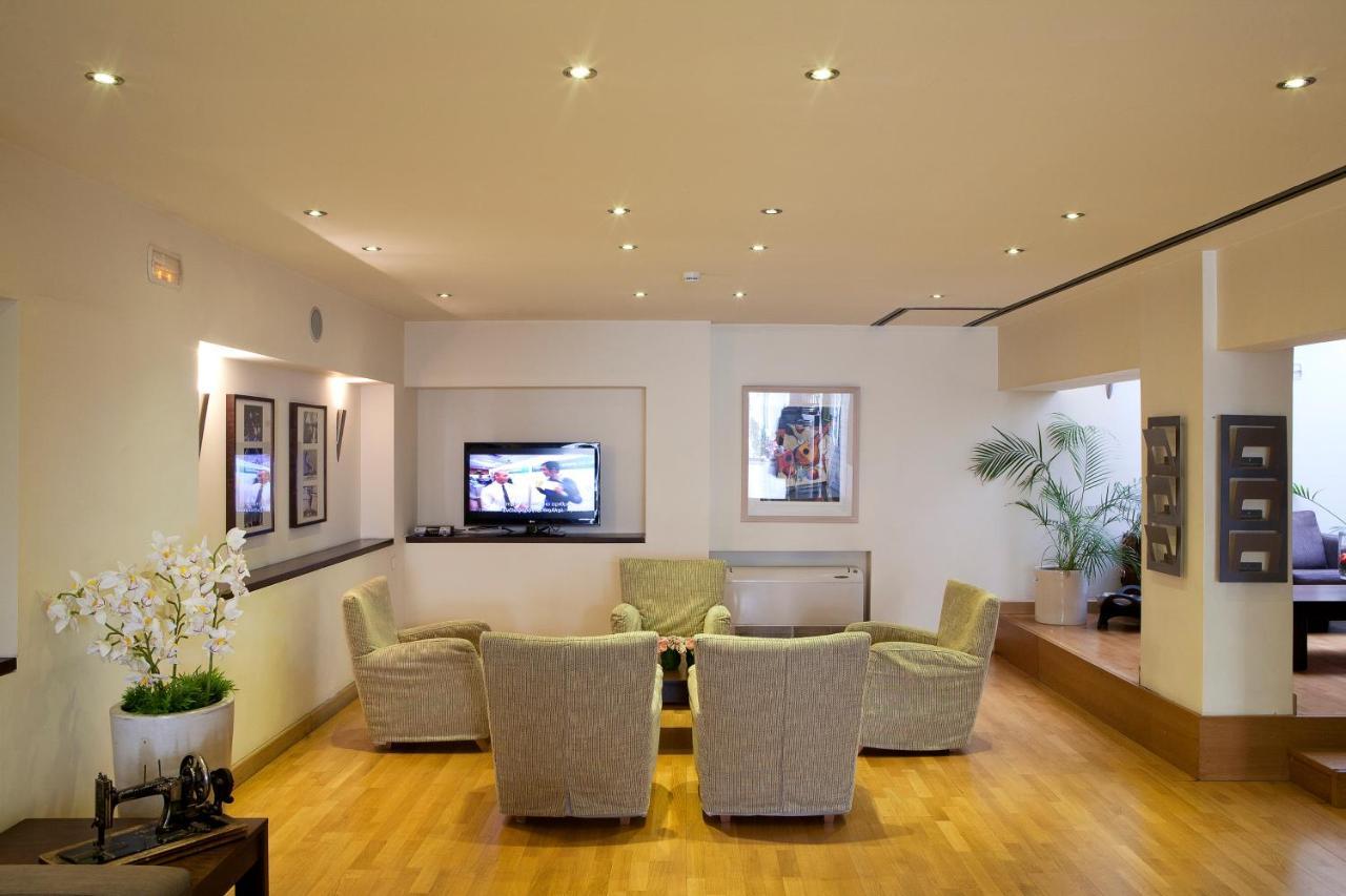 Hermes Hotel Athènes Extérieur photo