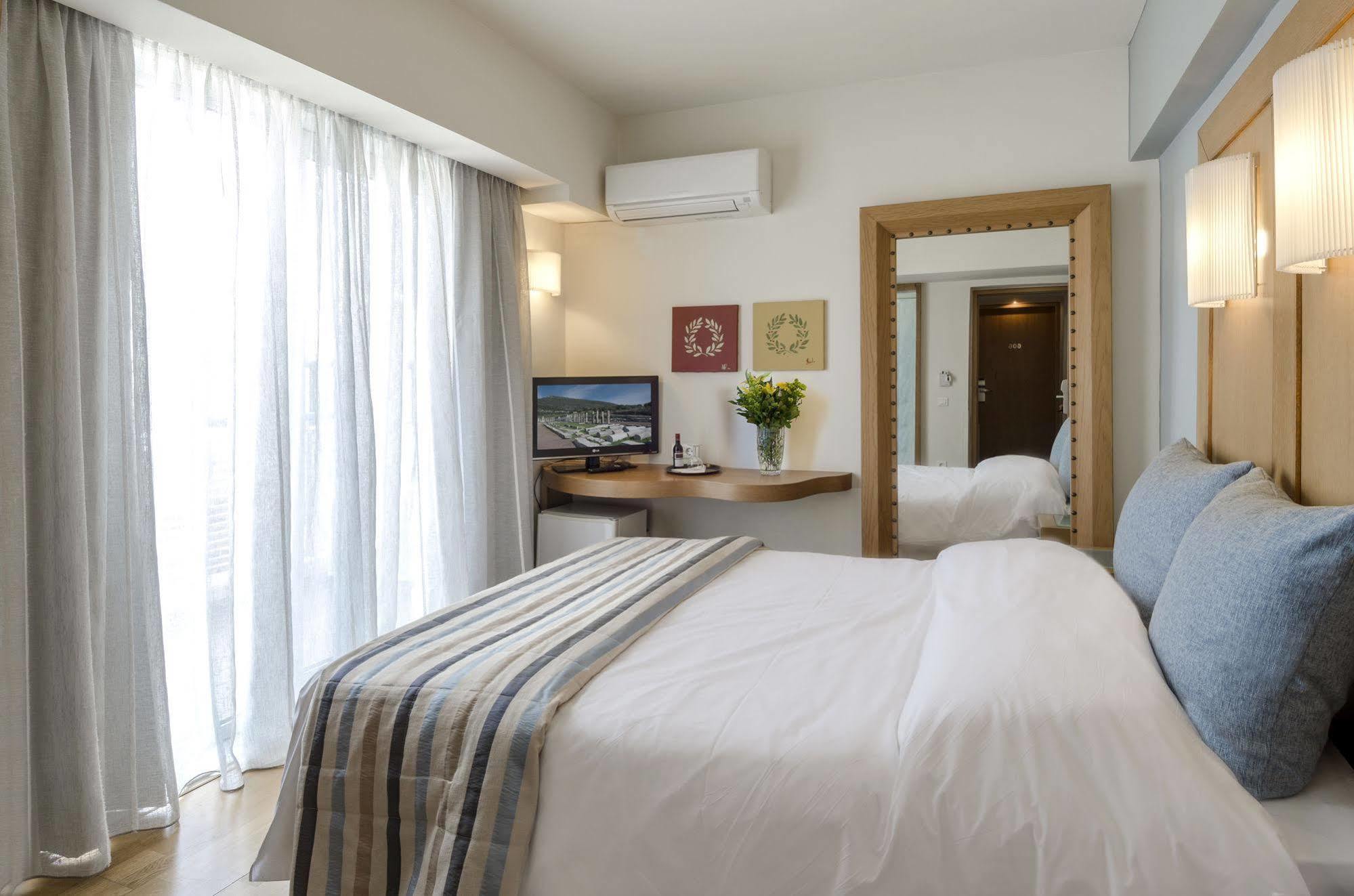 Hermes Hotel Athènes Extérieur photo