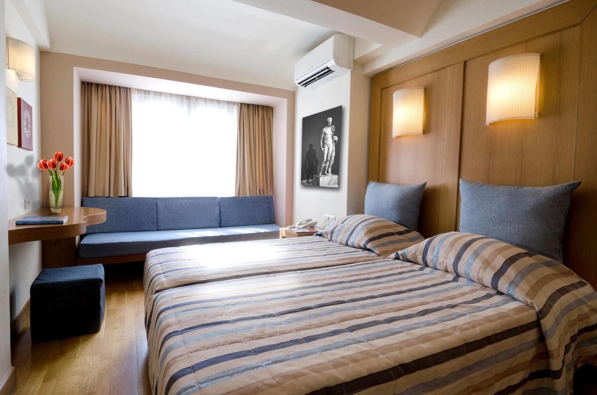 Hermes Hotel Athènes Extérieur photo